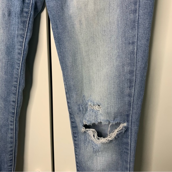 KanCan Distressed Skinny Jeans - Picture 4 of 13